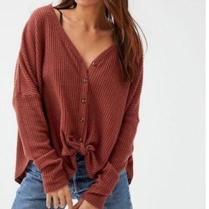 Kim & Cami Rust Button Down Knit Longsleeve with Tie on Hem size Large